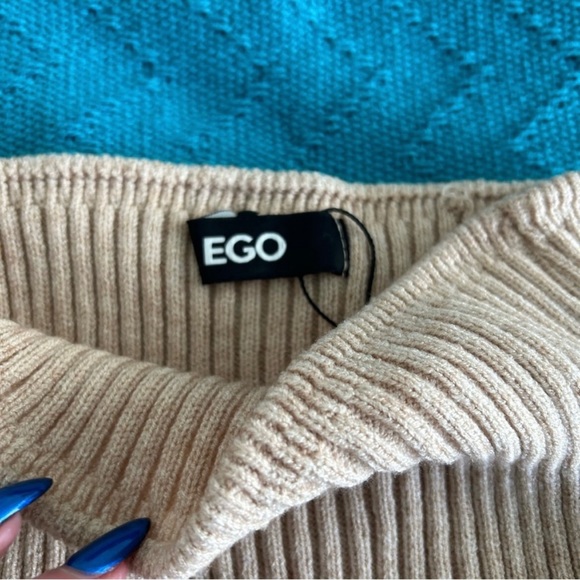 BANDEAU LADDER DETAIL CROP TOP IN NUDE KNIT - Picture 4 of 5